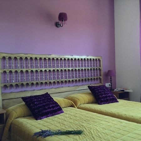 Hostal Camino Del Perdon Uterga Екстериор снимка
