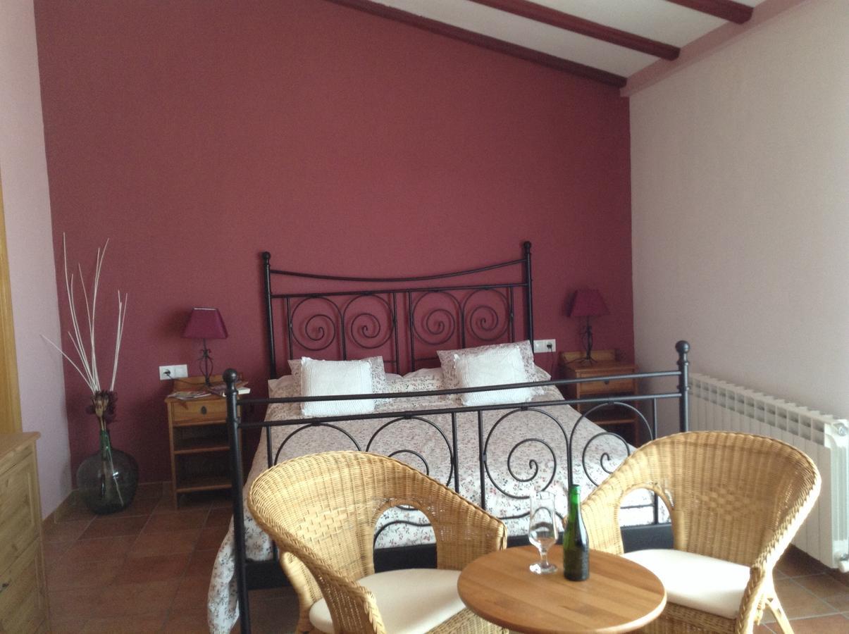 Hostal Camino Del Perdon Uterga Екстериор снимка